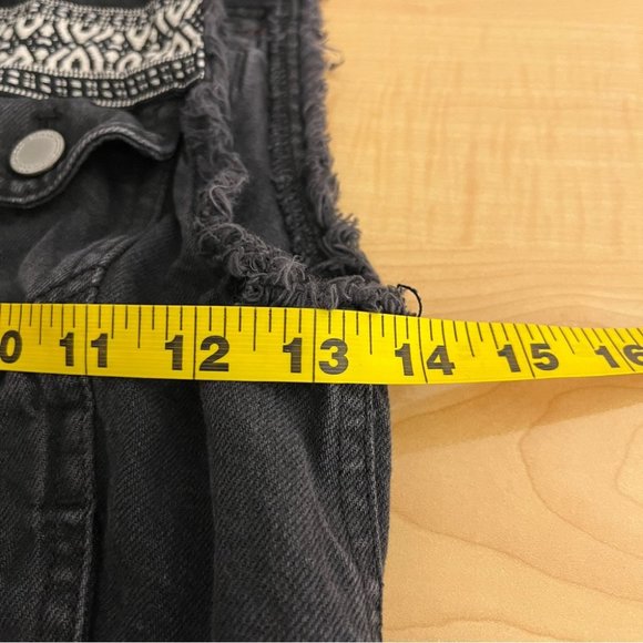 H&M x Coachella denim vest women size Medium - Picture 7 of 8